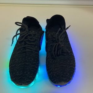 Ledwalk light up shoes size 36.